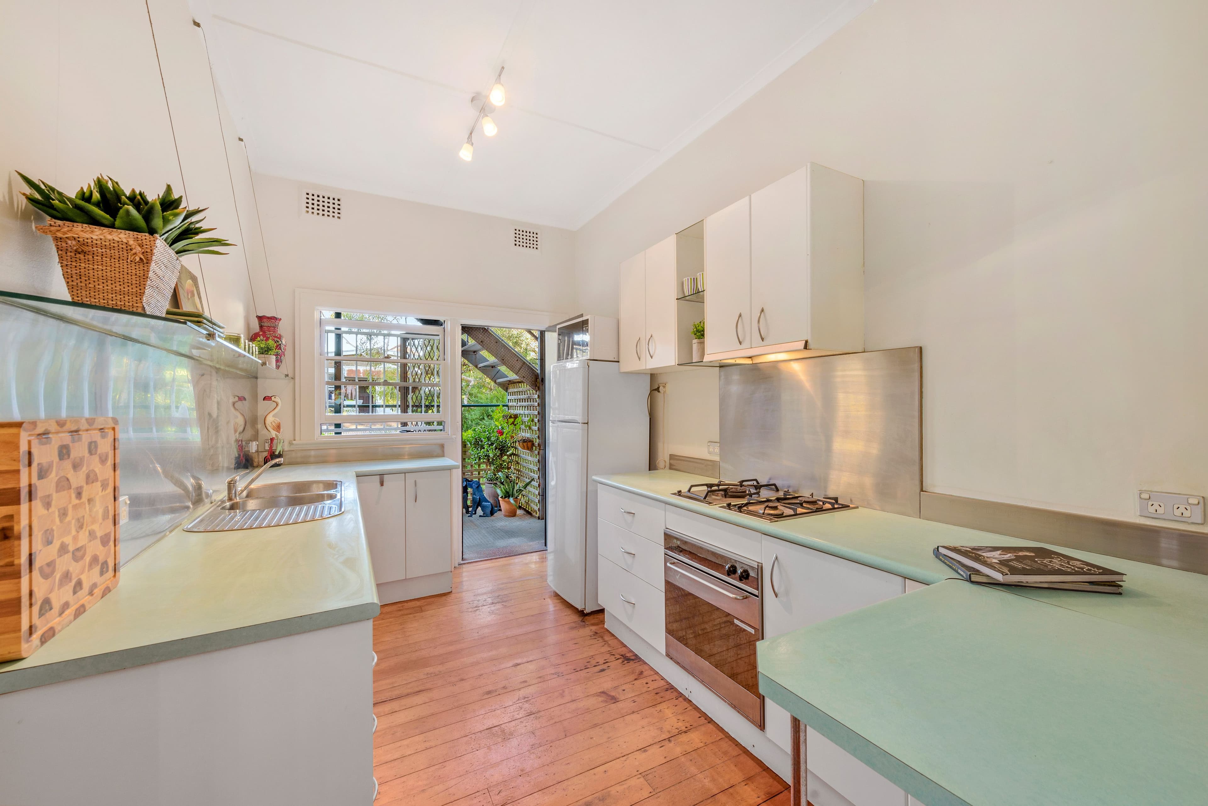 23 Sir Thomas Mitchell Road, Bondi Beach NSW 2026, Bondi Beach - Thumbnail 4