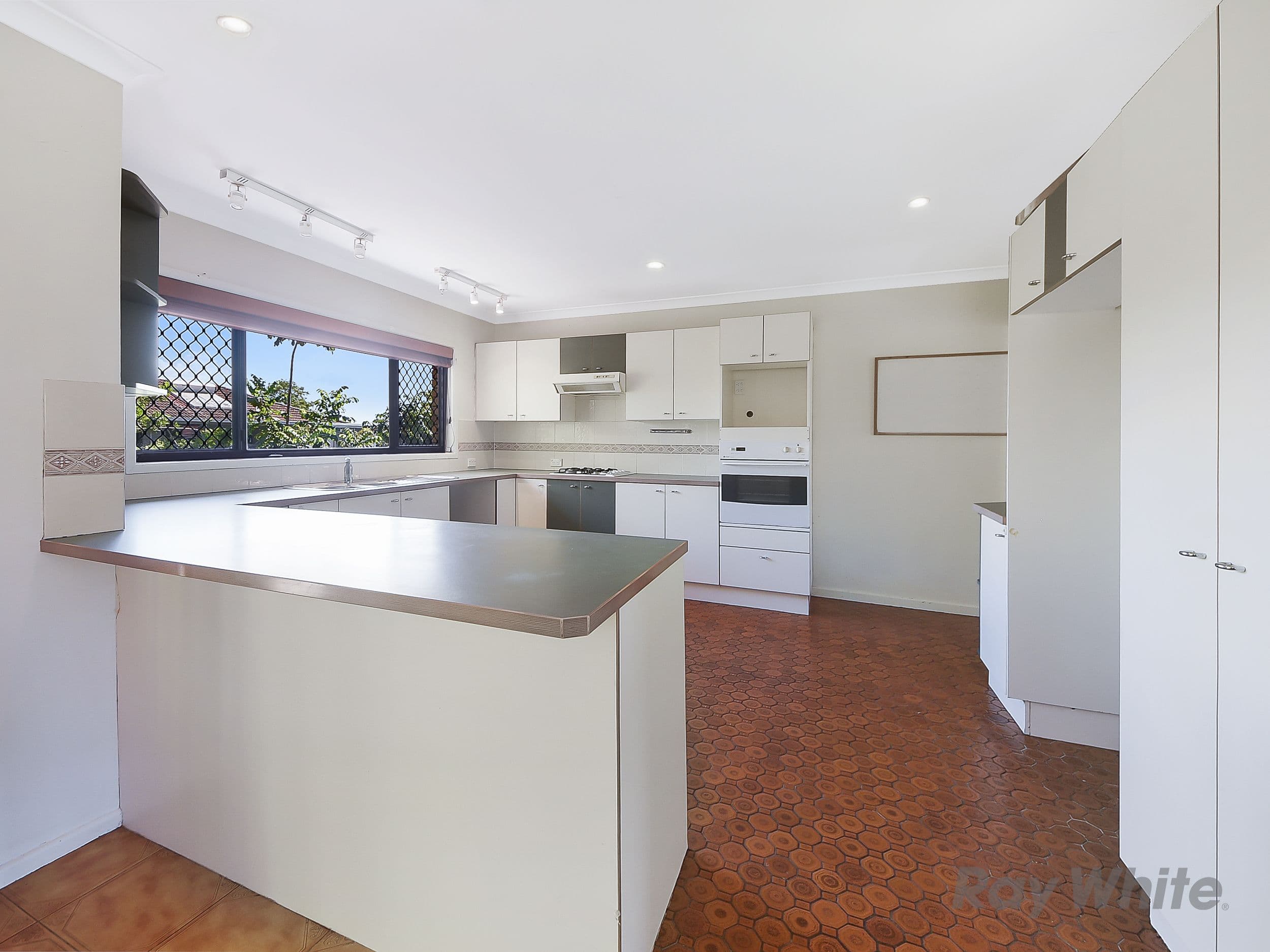 28 Wobur Street, Bracken Ridge QLD 4017, Bracken Ridge - Thumbnail 2