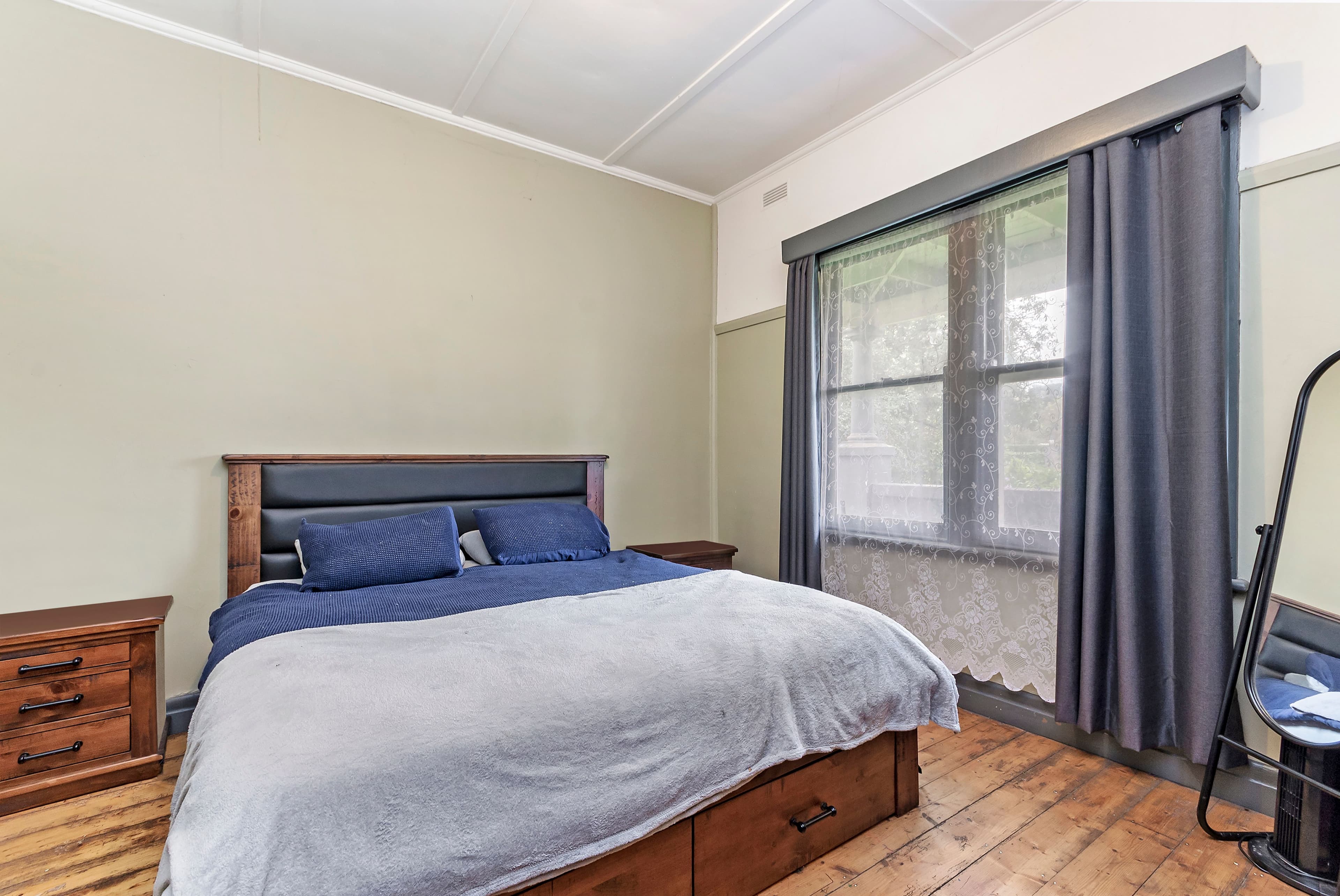 111 Mill Street, Mortlake VIC 3272, Mortlake - Thumbnail 4