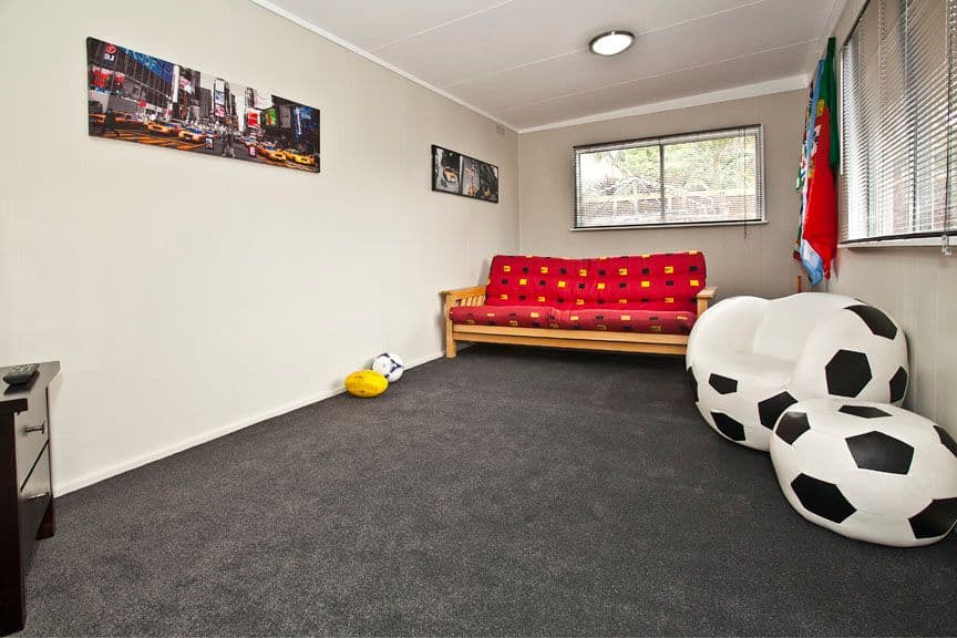 57 Robinlee Avenue, BURWOOD EAST VIC 3151, Burwood East - Thumbnail 6