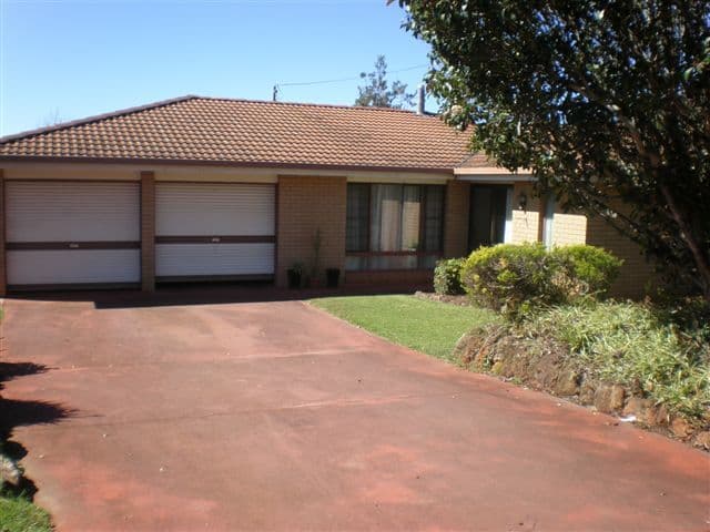 8 Lavender Court, CENTENARY HEIGHTS QLD 4350, Centenary Heights - Image 1