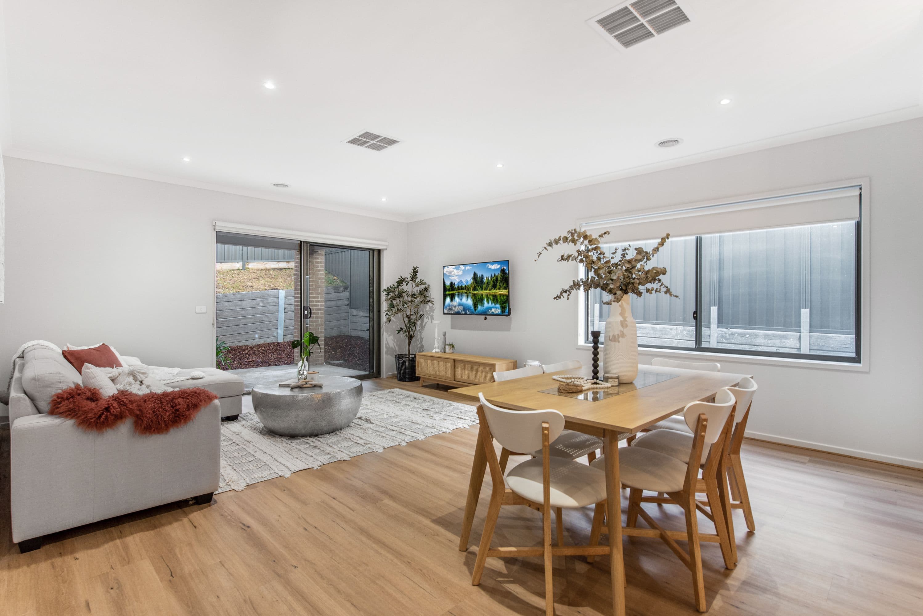5 Corvara Way, Pakenham VIC 3810, Pakenham - Thumbnail 6