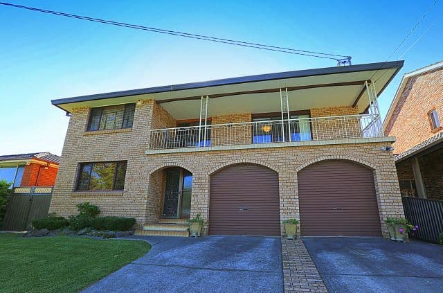 33 Universal Avenue, GEORGES HALL NSW 2198, Georges Hall - Image 1