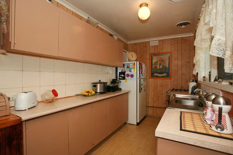 13 Cormorant Close, ENDEAVOUR HILLS VIC 3802, Endeavour Hills - Thumbnail 2