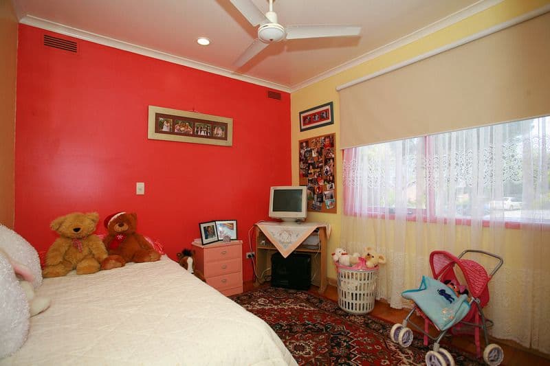 13 Cormorant Close, ENDEAVOUR HILLS VIC 3802, Endeavour Hills - Thumbnail 8