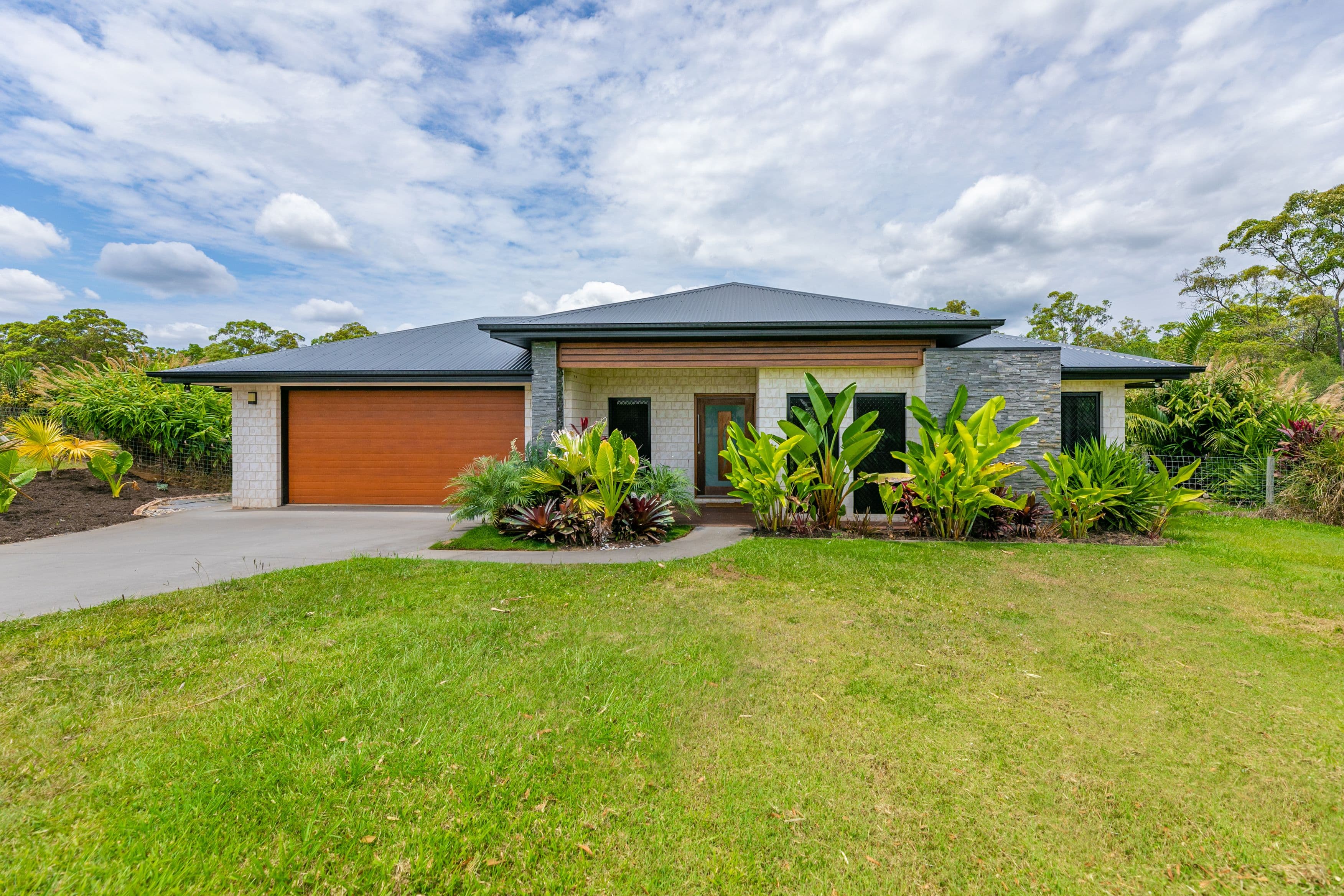 14 Thallon Close, WAMURAN QLD 4512, Wamuran - Image 1