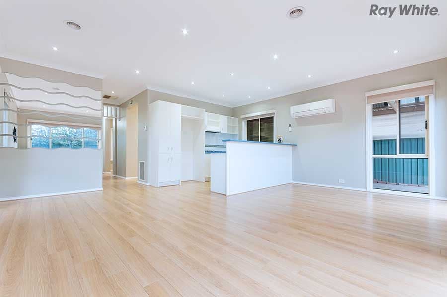 16 Sidney Place, Caroline Springs VIC 3023, Caroline Springs - Thumbnail 4
