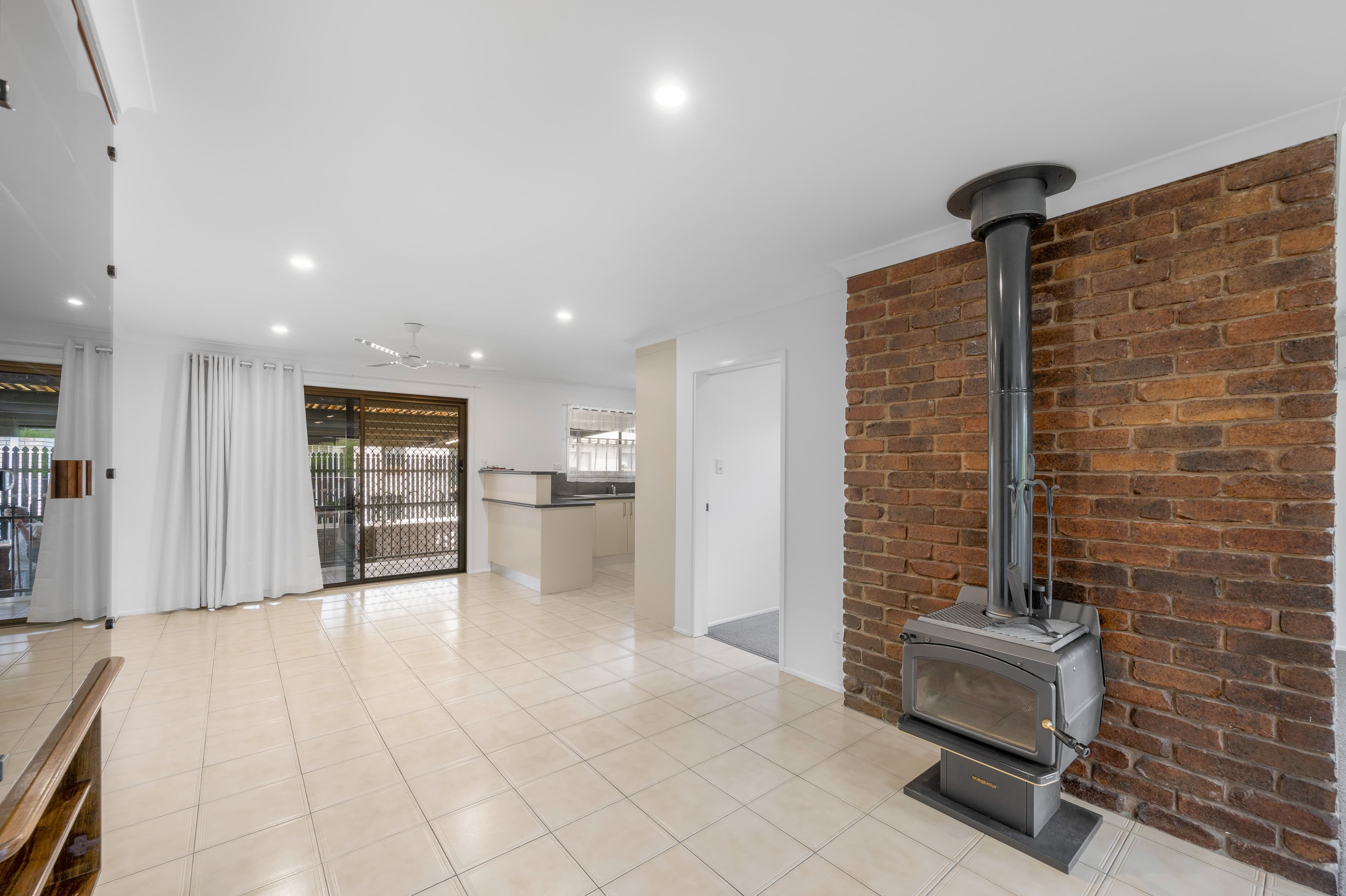 10 Brown Street, Calliope QLD 4680, Calliope - Thumbnail 3