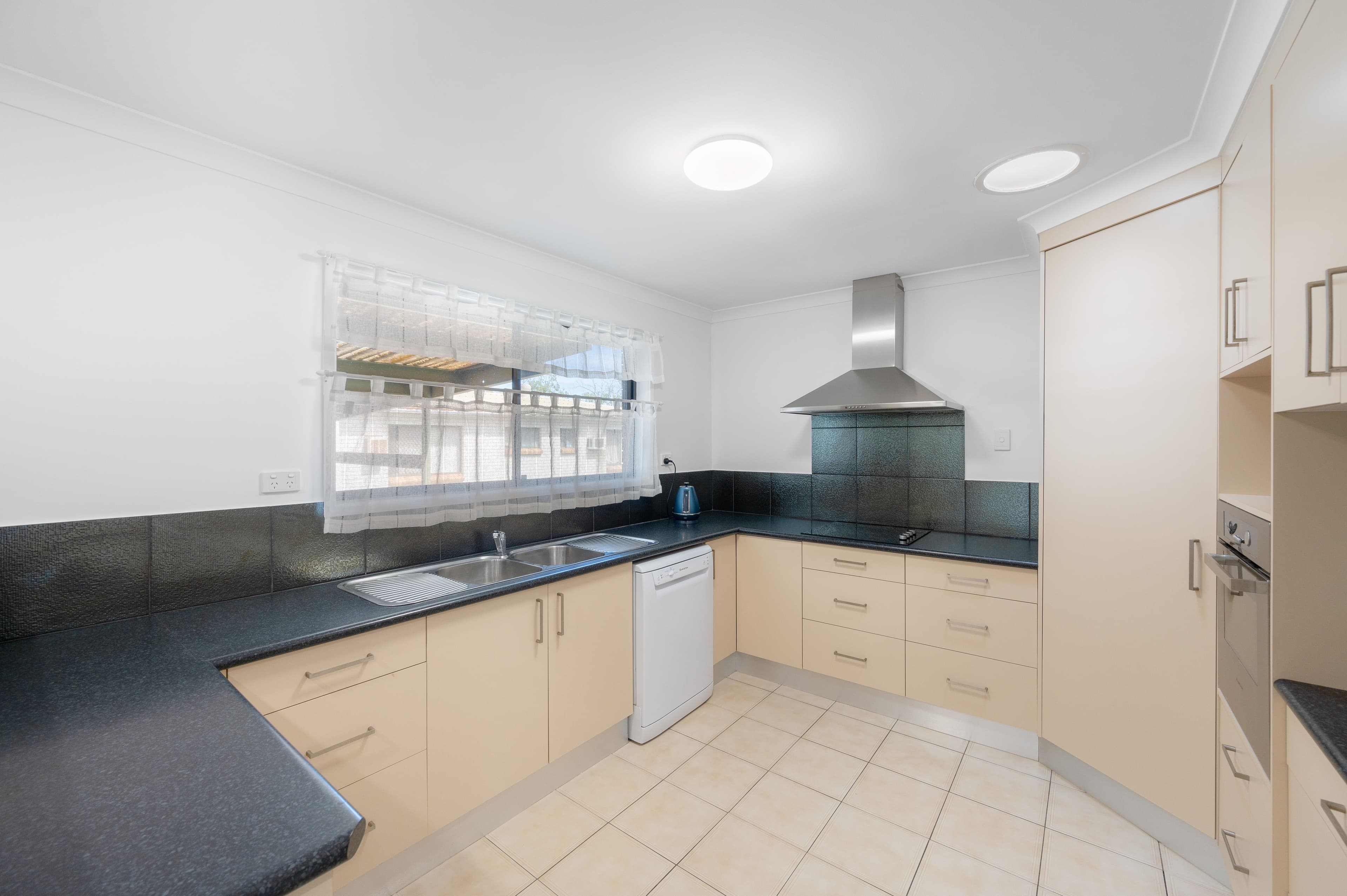 10 Brown Street, Calliope QLD 4680, Calliope - Thumbnail 7