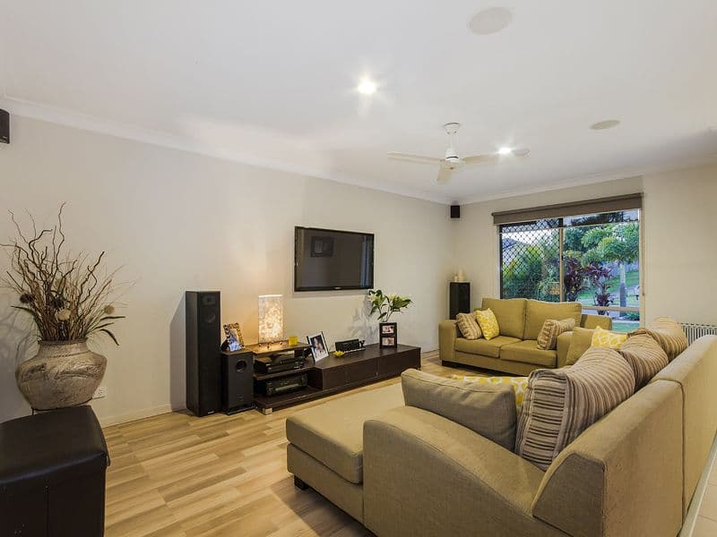 16 Beaumont Crescent, Pacific Pines QLD 4211, Pacific Pines - Thumbnail 3