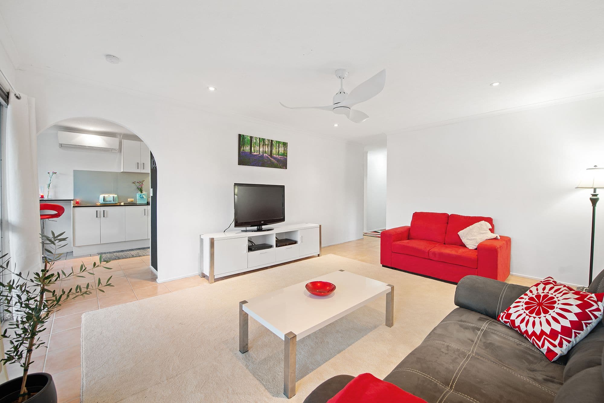 69 Vatakoula Parade, Mermaid Waters QLD 4218, Mermaid Waters - Thumbnail 2