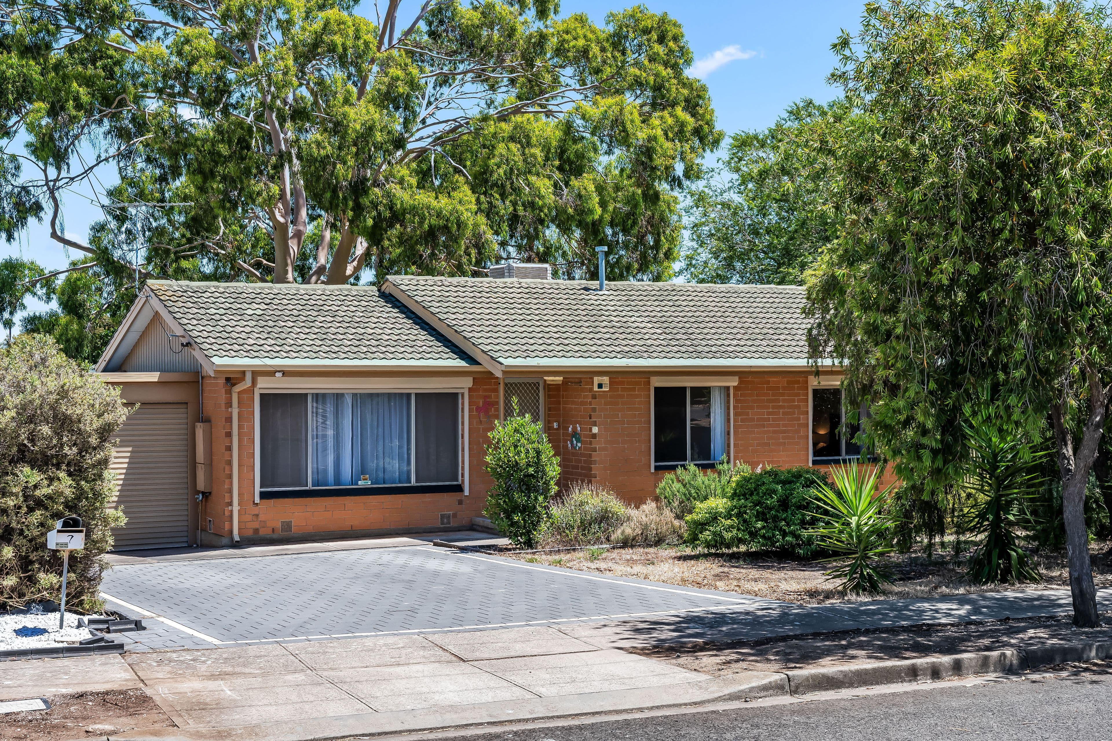 7 Alban Street, Christie Downs SA 5164, Christie Downs - Thumbnail 2