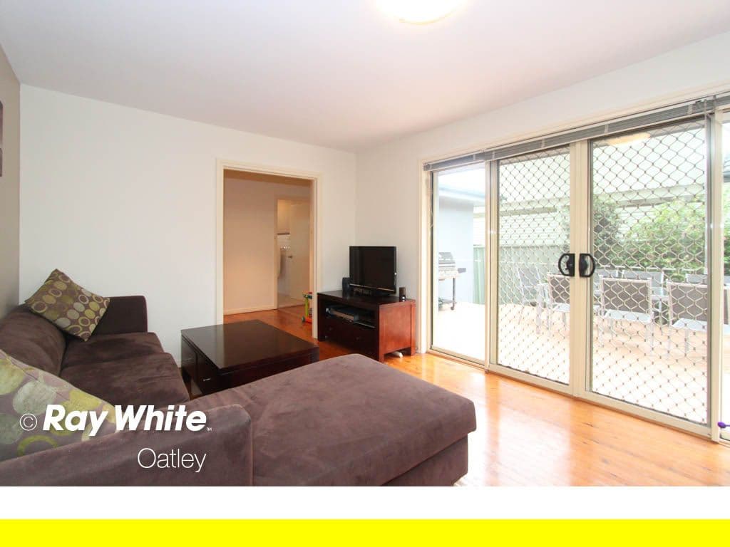36 Queensbury Road, PENSHURST NSW 2222, Penshurst - Thumbnail 2