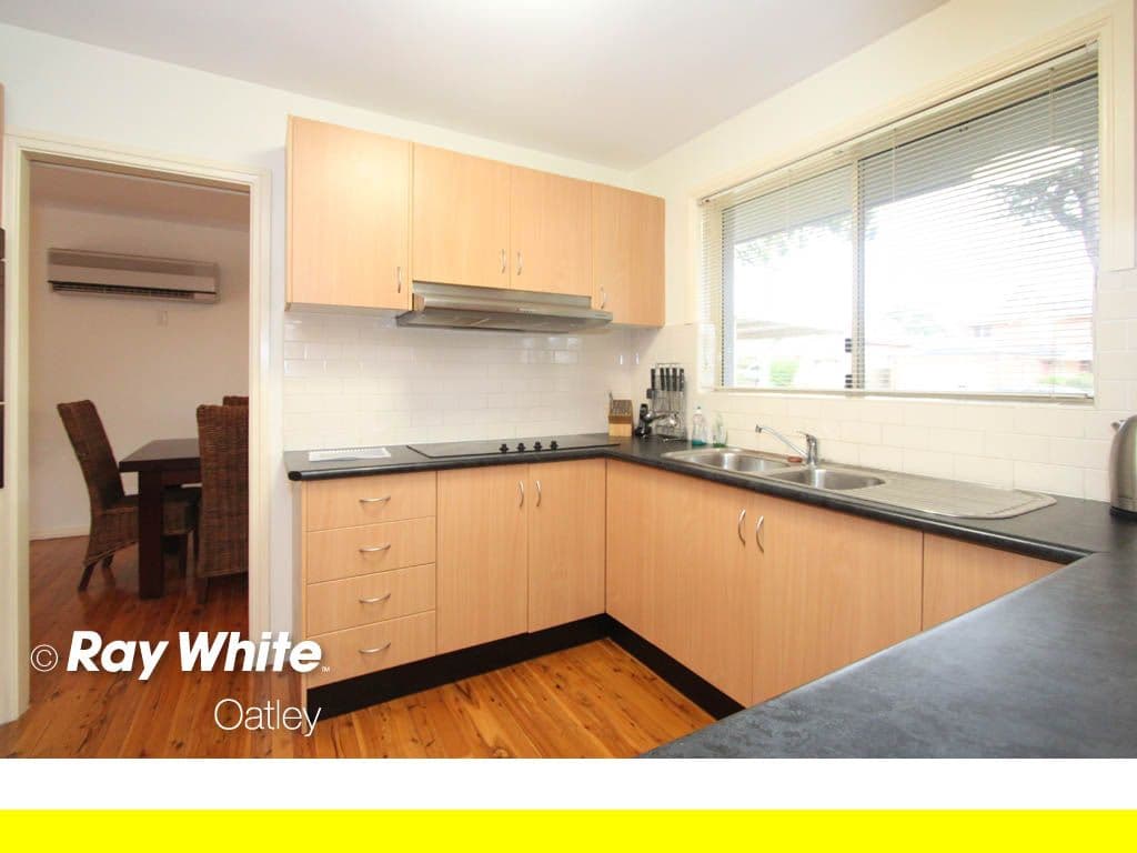 36 Queensbury Road, PENSHURST NSW 2222, Penshurst - Thumbnail 3