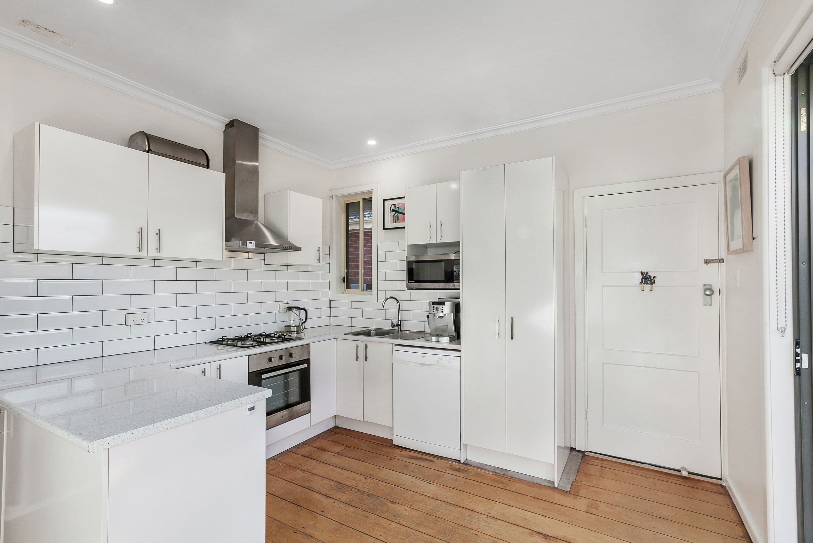1 Rose Court, Reservoir VIC 3073, Reservoir - Thumbnail 3