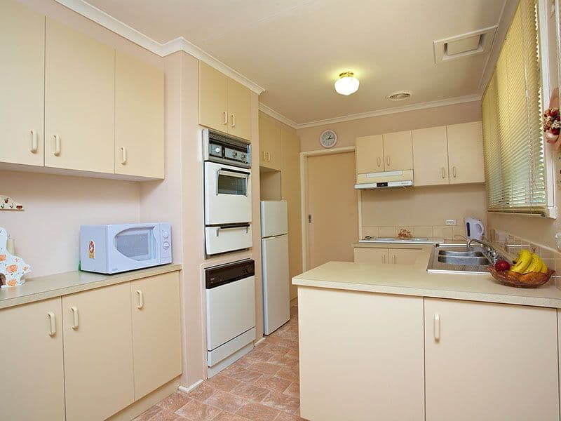 75 First Avenue, MELTON SOUTH VIC 3338, Melton South - Thumbnail 2