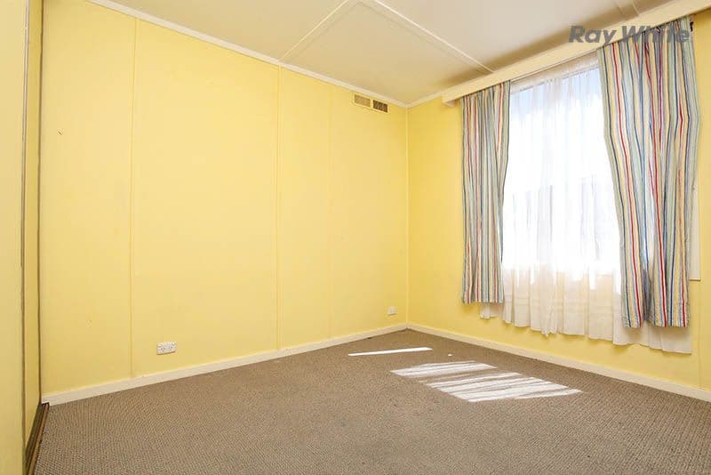 2 Eaton Parade, LAVERTON VIC 3028, Laverton - Thumbnail 2