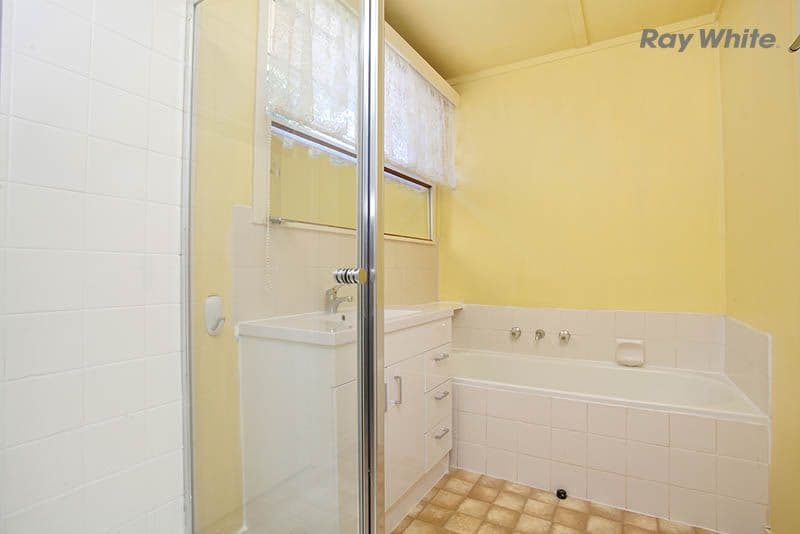 2 Eaton Parade, LAVERTON VIC 3028, Laverton - Thumbnail 3