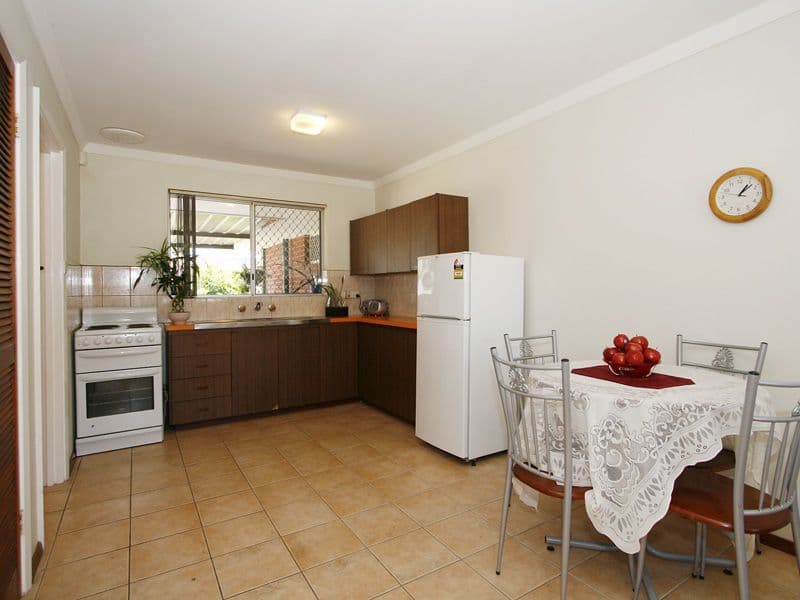 77b Crandon Street, GOSNELLS WA 6110, Gosnells - Thumbnail 2