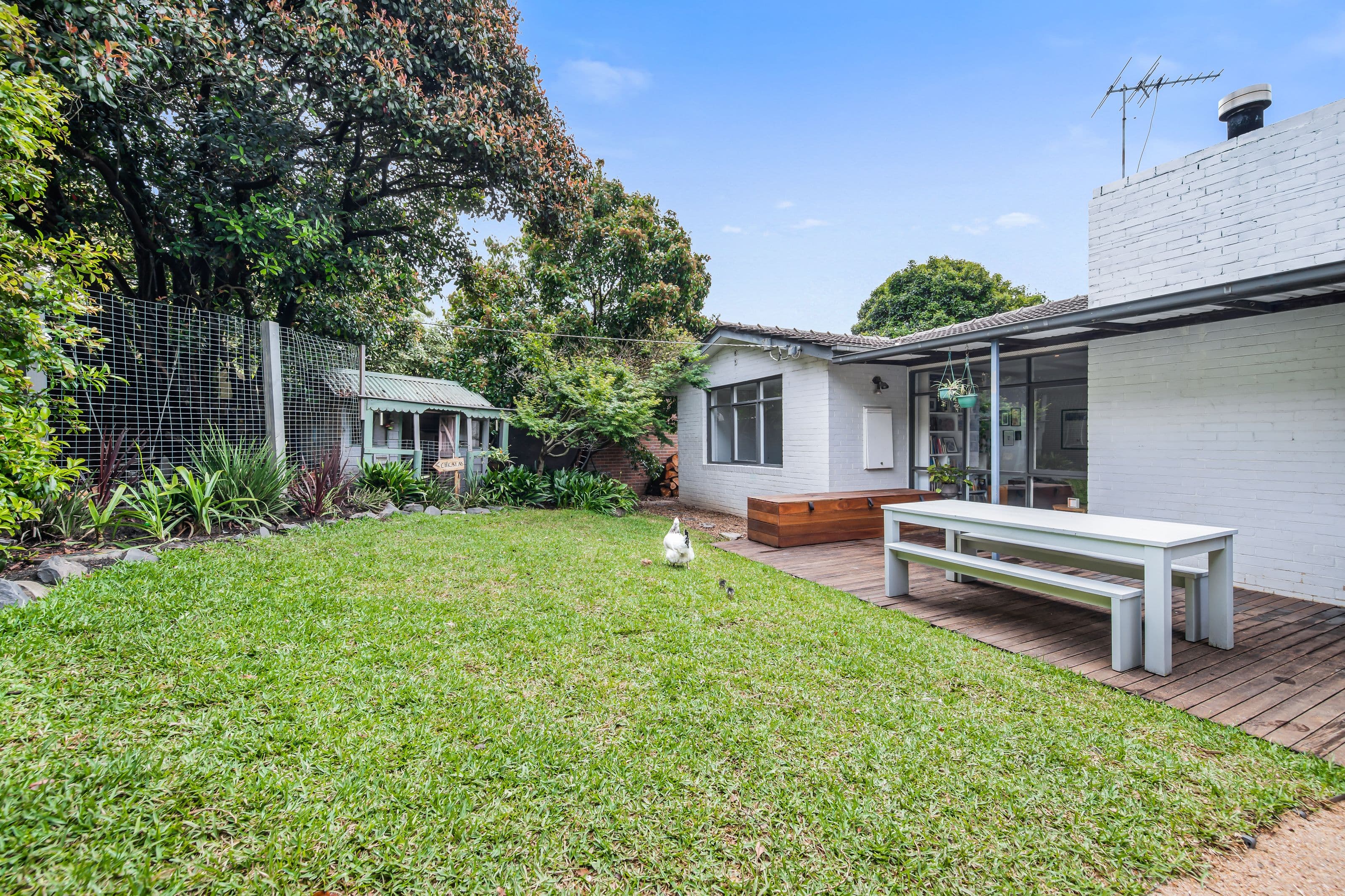 37 Lemana Crescent, Mount Waverley VIC 3149, Mount Waverley - Thumbnail 2