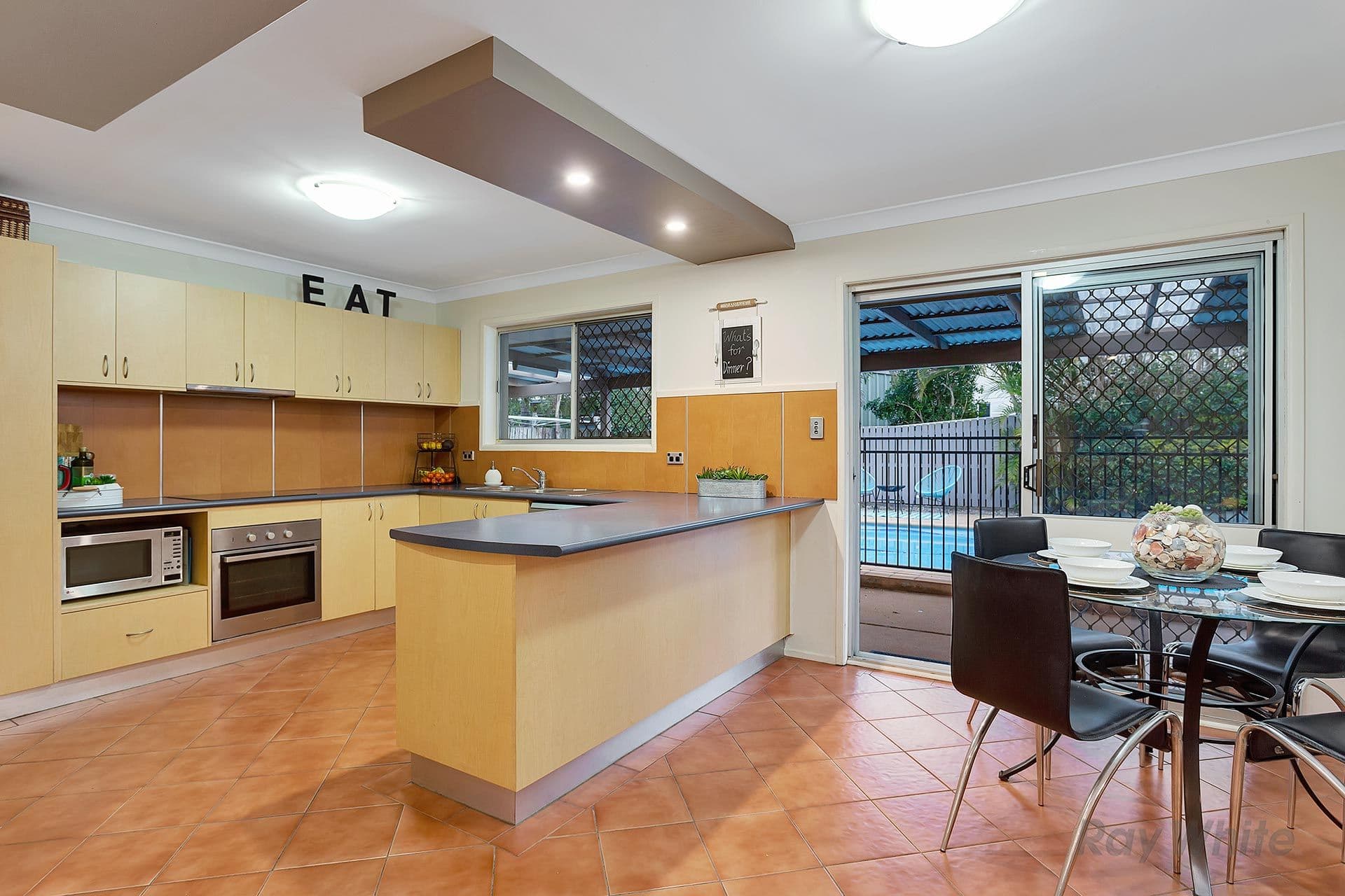 16 Amarna Street, Eight Mile Plains QLD 4113, Eight Mile Plains - Thumbnail 4
