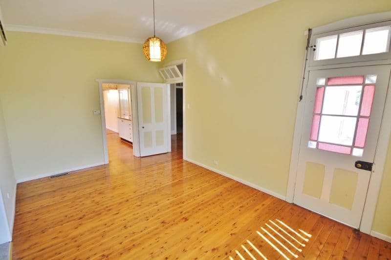 5 Brock Street, YOUNG NSW 2594, Young - Thumbnail 5