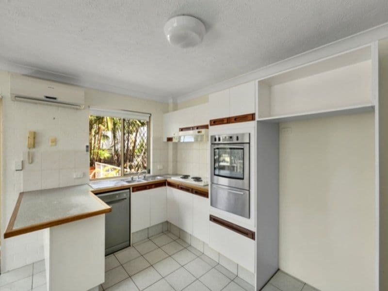 34 Ventura Road, Mermaid Beach QLD 4218, Mermaid Beach - Thumbnail 5