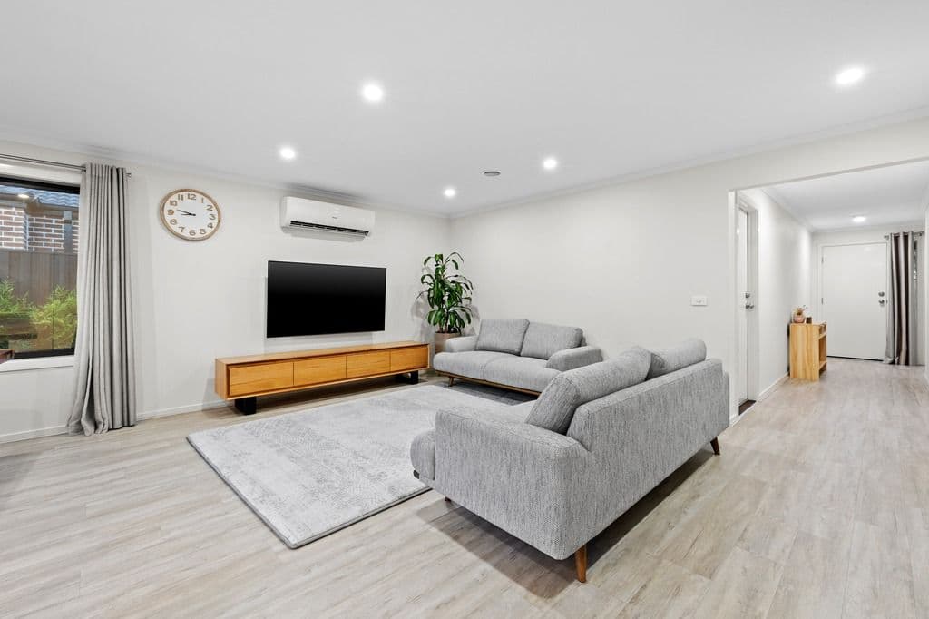 12 Bursa Drive, Wyndham Vale VIC 3024, Wyndham Vale - Thumbnail 2