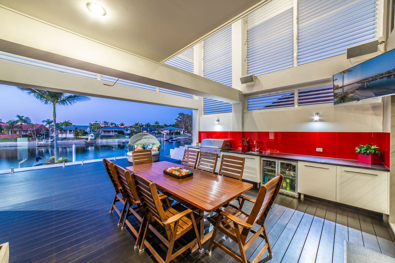 19 Kurrawa Avenue, Mermaid Waters QLD 4218, Mermaid Waters - Thumbnail 8