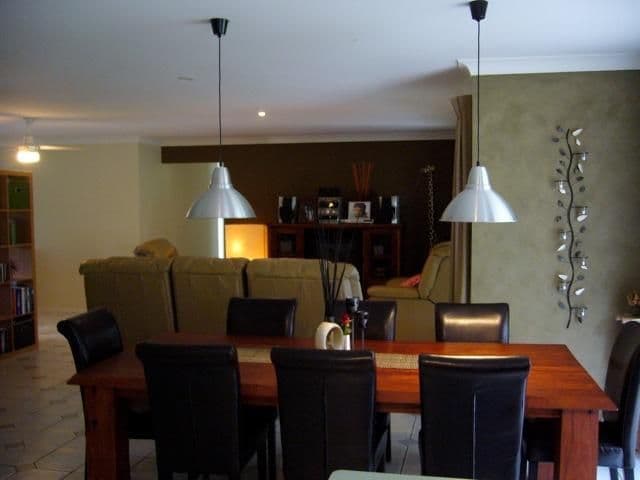 4 Clipperton Chase, PACIFIC PINES QLD 4211, Pacific Pines - Thumbnail 6