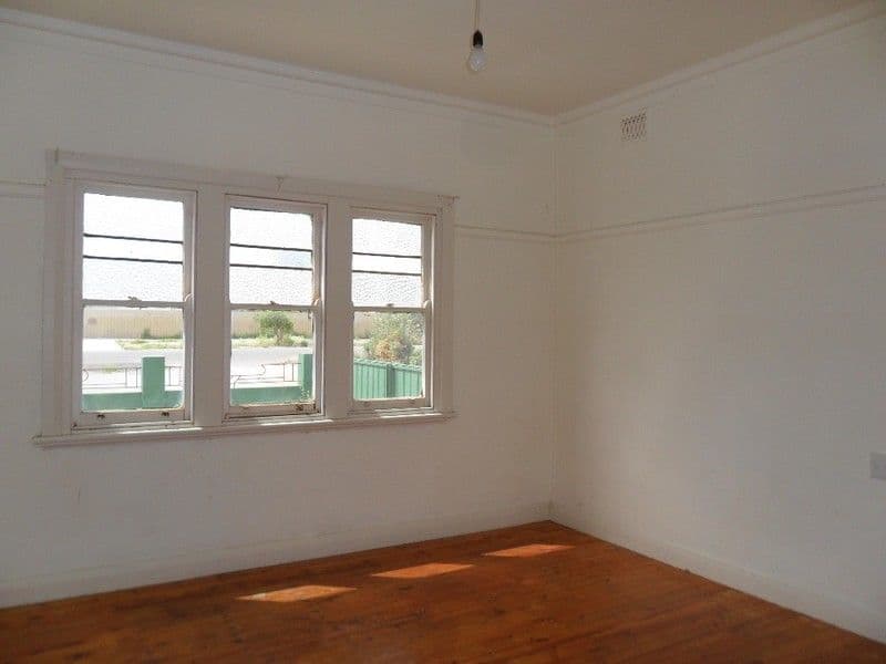 127 Wills Street, BROKEN HILL NSW 2880, Broken Hill - Thumbnail 4