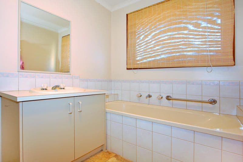 6  Ruth Road, MORNINGTON VIC 3931, Mornington - Thumbnail 4