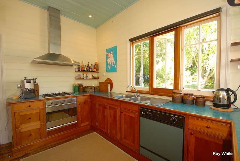 64 Elrington, BRAIDWOOD NSW 2622, Braidwood - Thumbnail 2