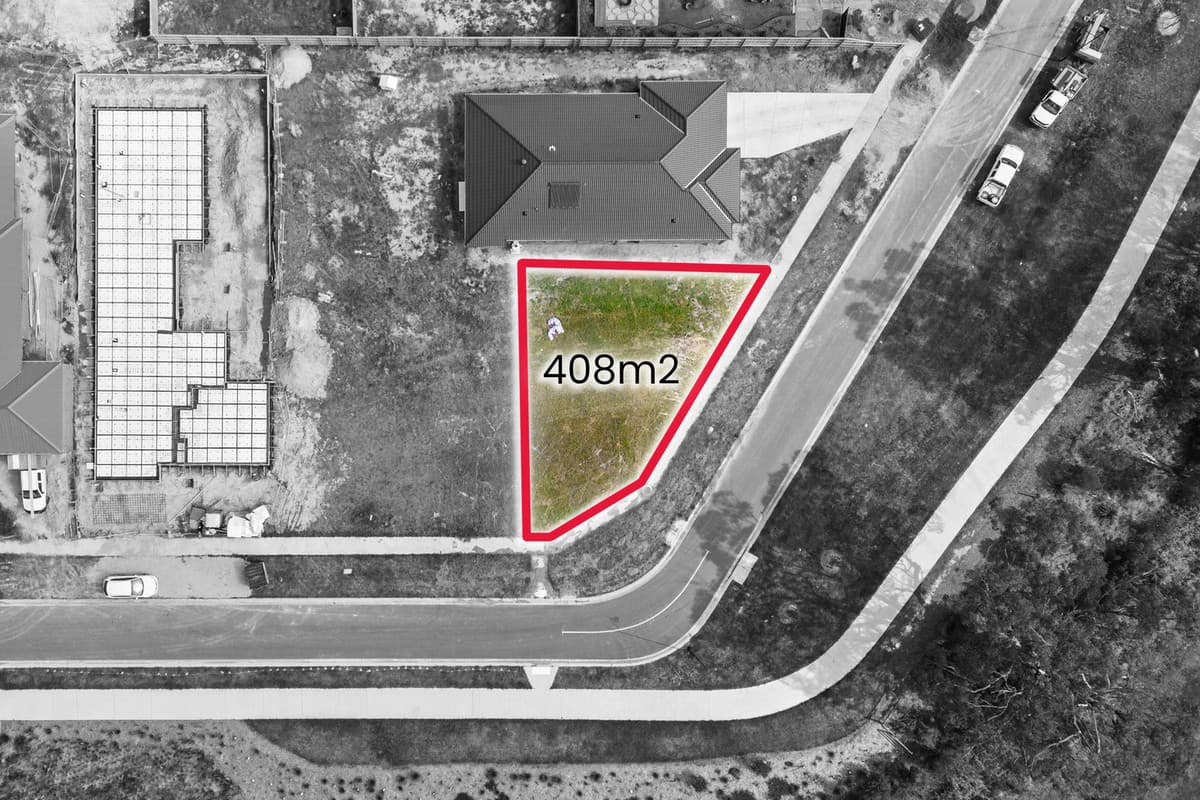 32 Grampians Drive, Moe VIC 3825, Moe - Image 1