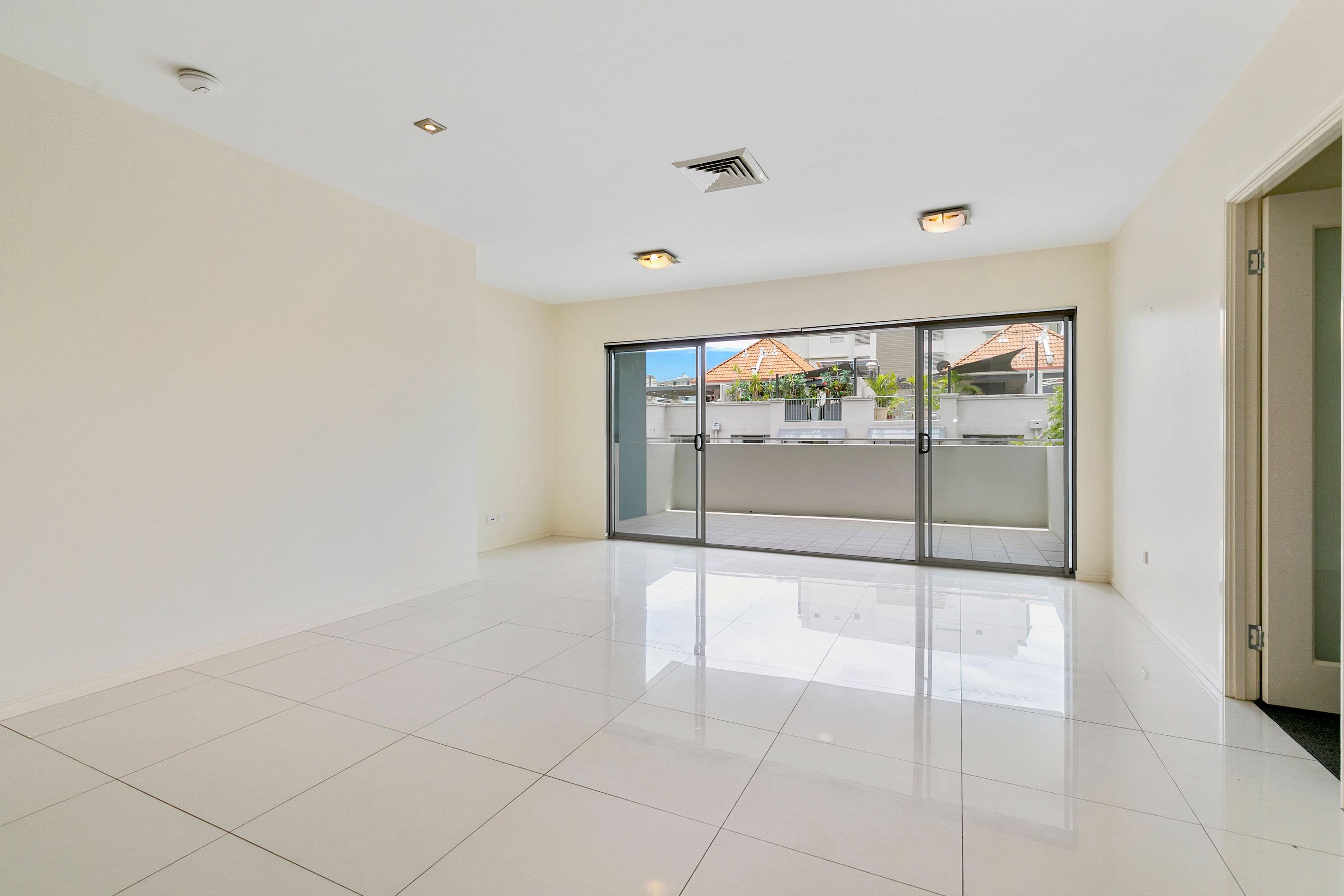 215 Wellington Road, East Brisbane QLD 4169, East Brisbane - Image 1