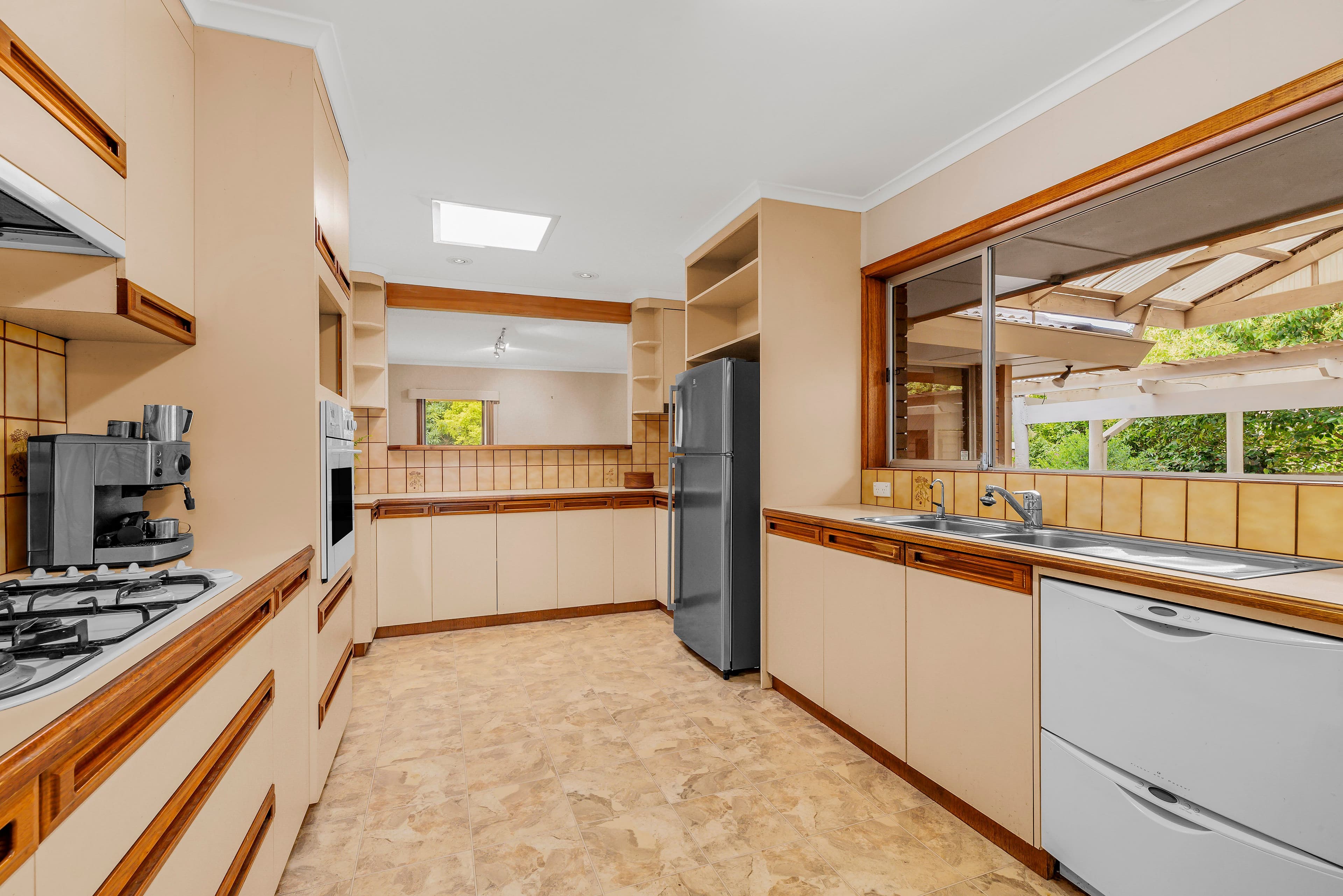 38 Maylands Crescent, Glen Waverley VIC 3150, Glen Waverley - Thumbnail 6