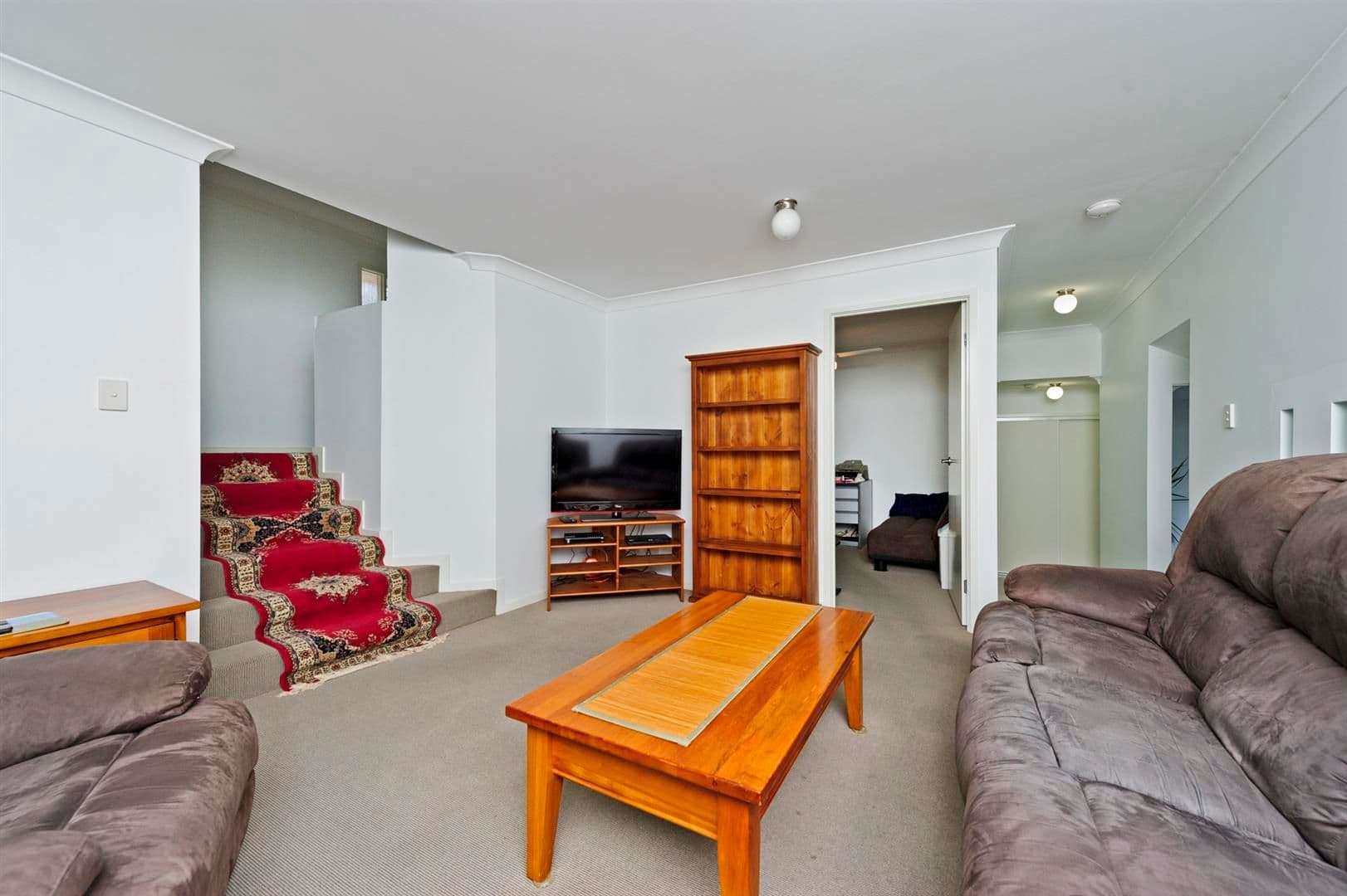 32 Bluetail Crescent, Upper Coomera QLD 4209, Upper Coomera - Thumbnail 2