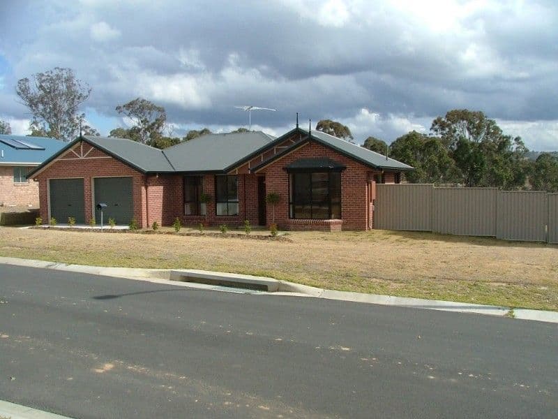 5 Jane Street, CROWS NEST QLD 4355, Crows Nest - Image 1