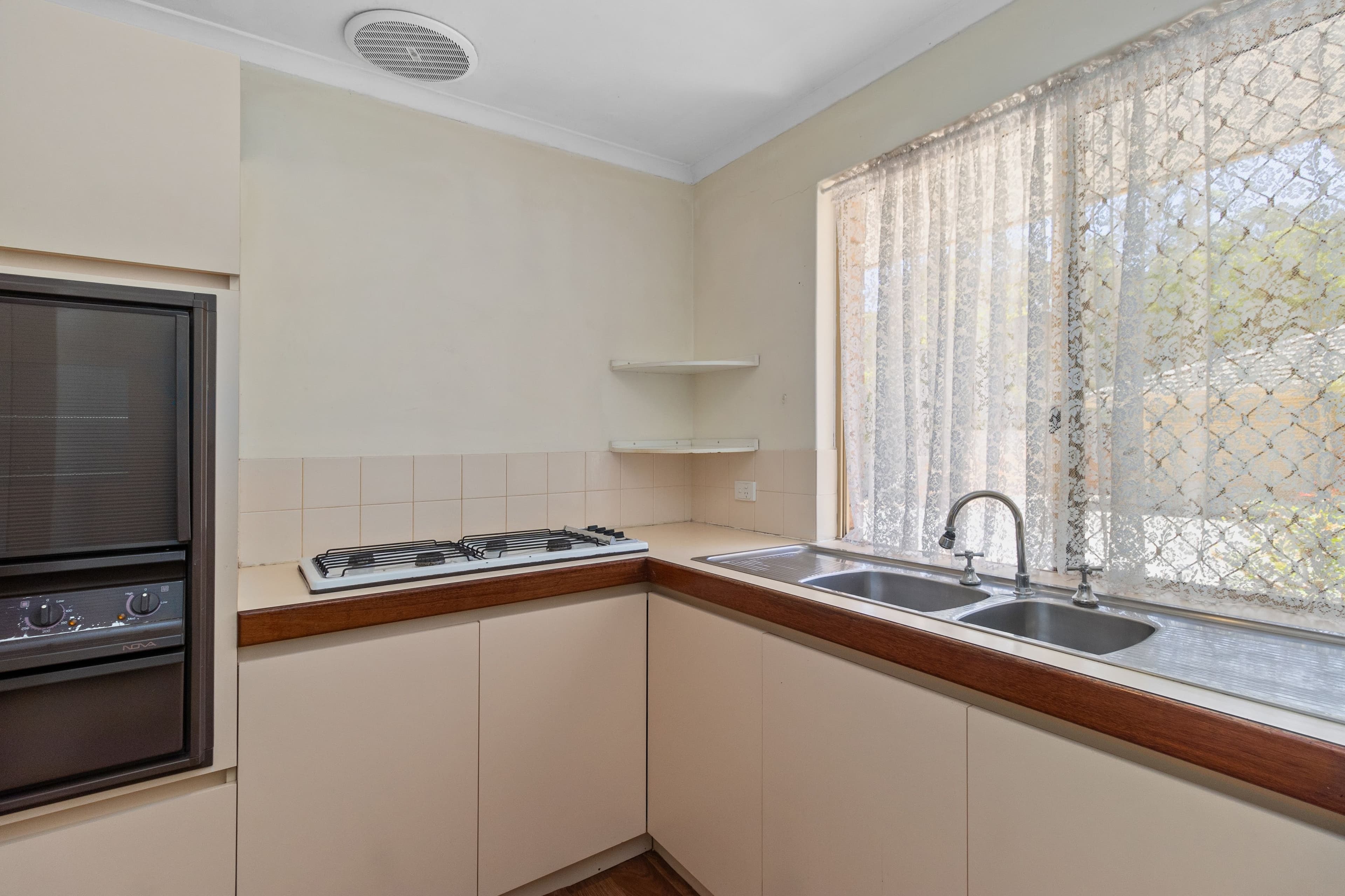 6 Bland Place, Beechboro WA 6063, Beechboro - Thumbnail 8