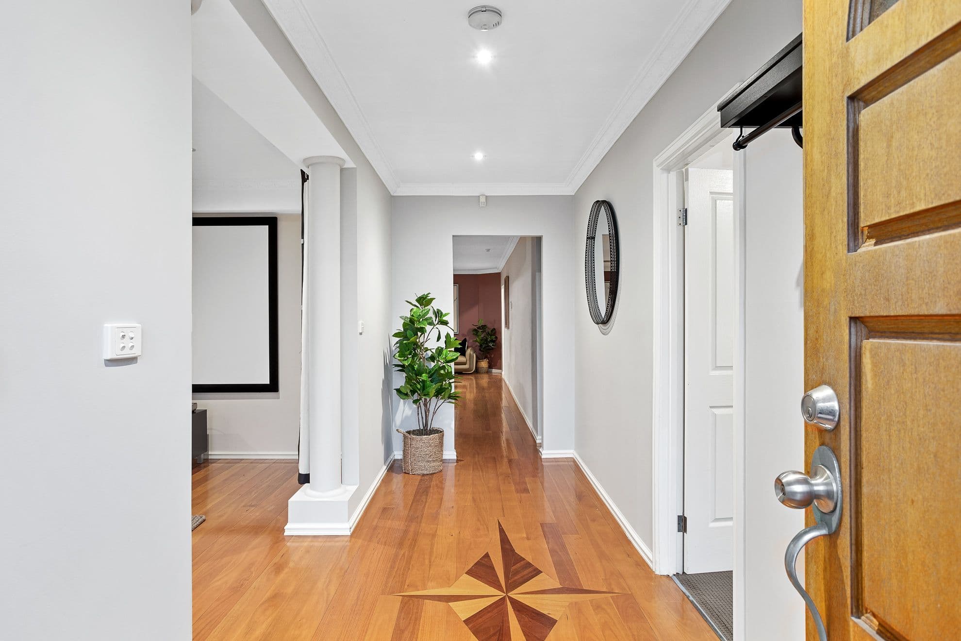 8 Moira Court, Taylors Hill VIC 3037, Taylors Hill - Thumbnail 3