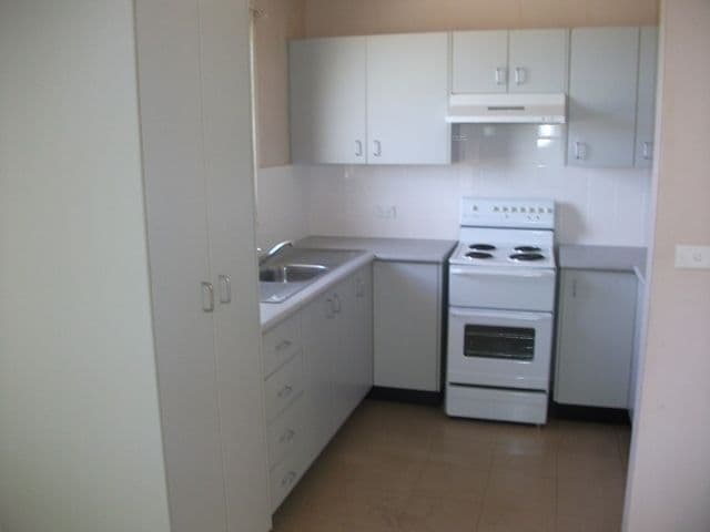 13 Calang Street, ORANGE NSW 2800, Orange - Thumbnail 2