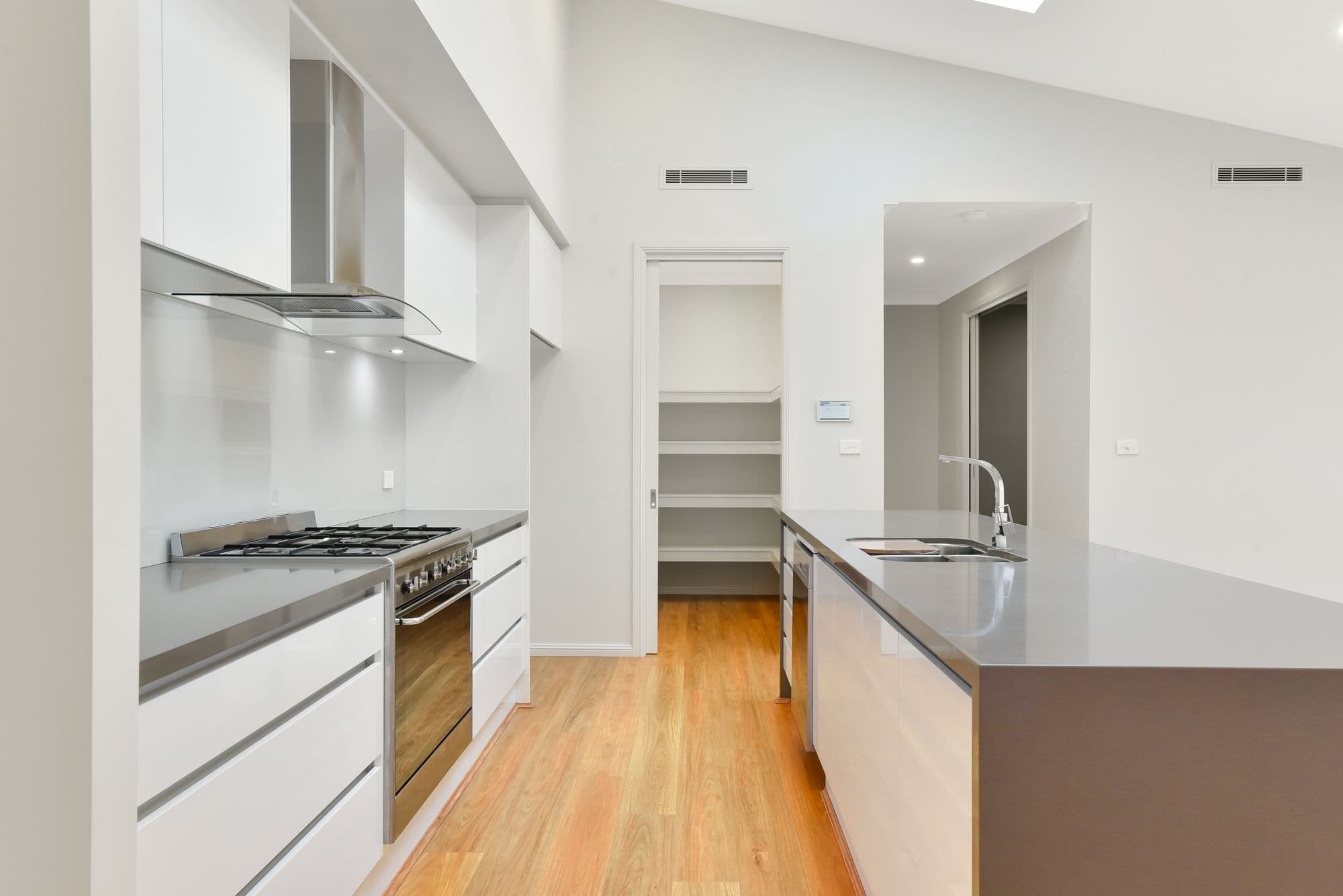 25 Aqueduct Street, Leppington - Thumbnail 5