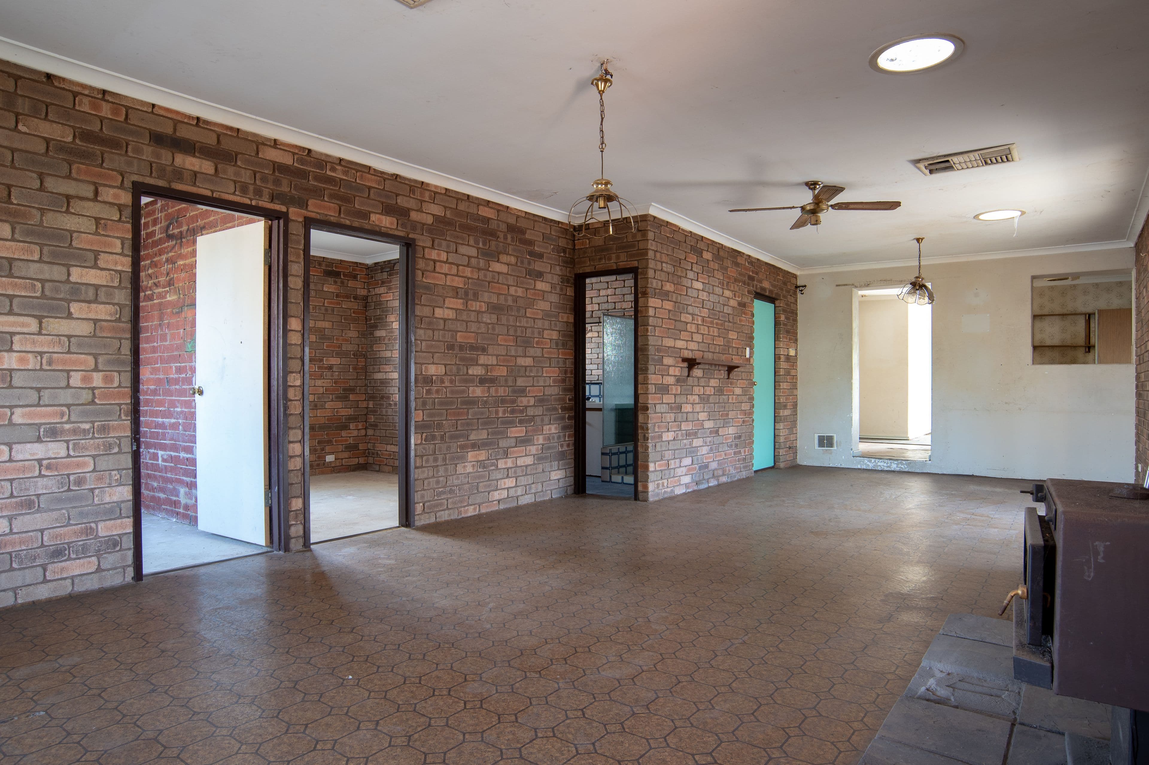 28 Ospringe Street, Gosnells WA 6110, Gosnells - Thumbnail 4