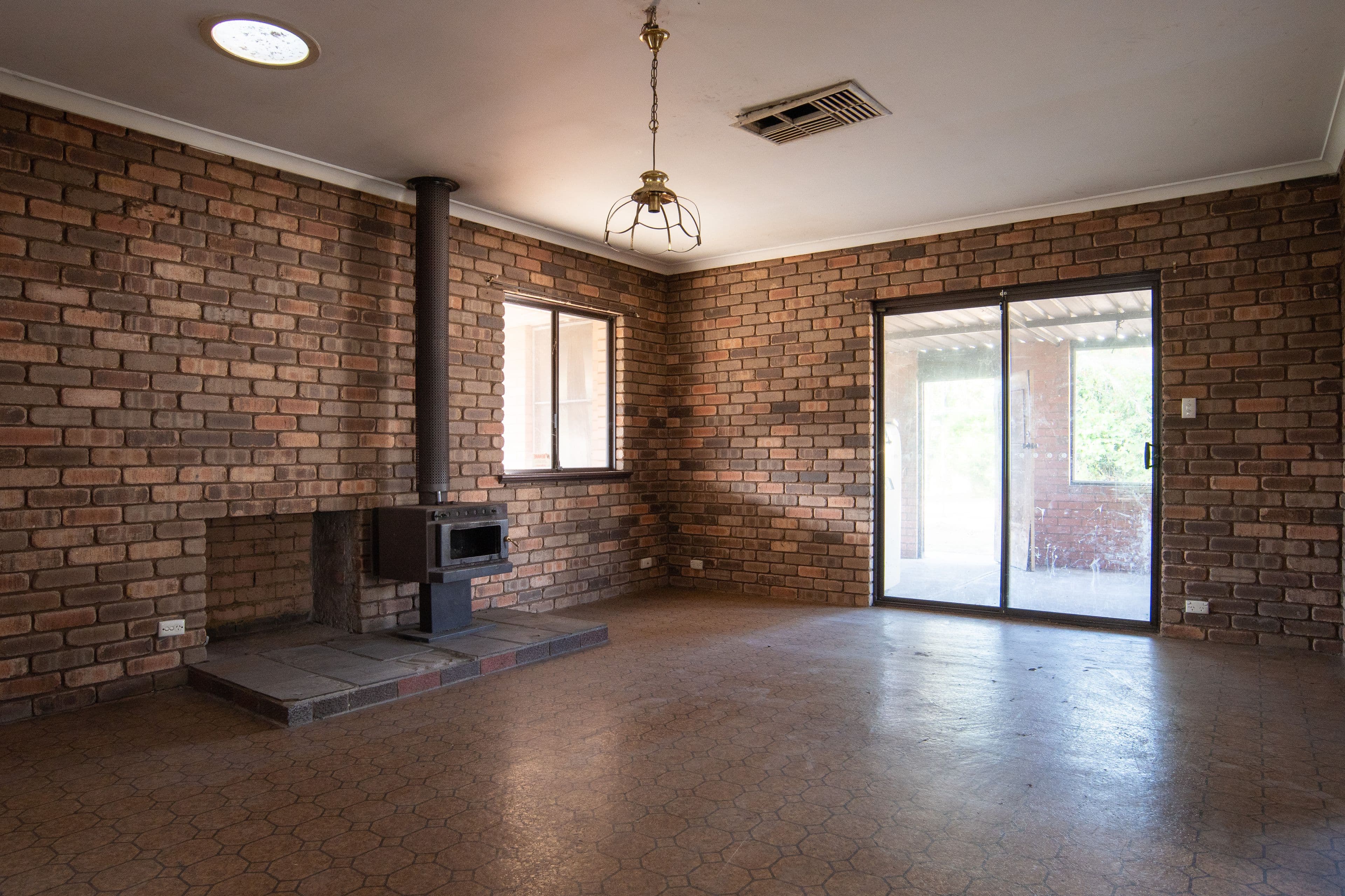 28 Ospringe Street, Gosnells WA 6110, Gosnells - Thumbnail 5