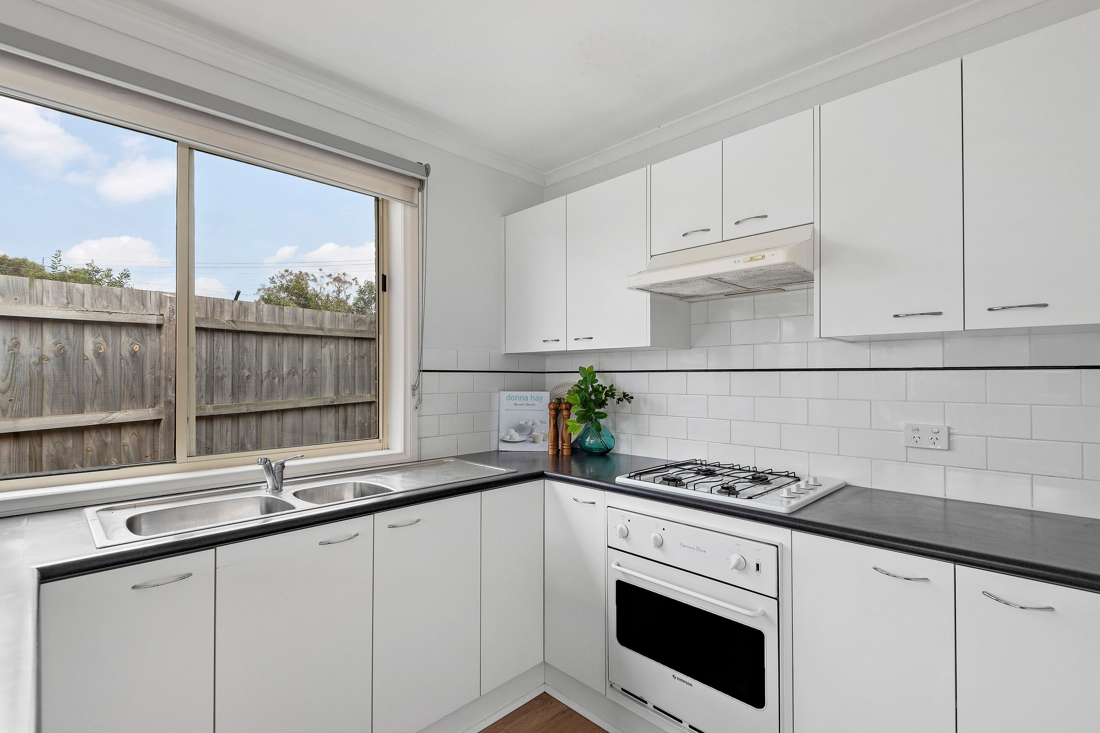 4A Lulworth Place, Frankston VIC 3199, Frankston - Thumbnail 4