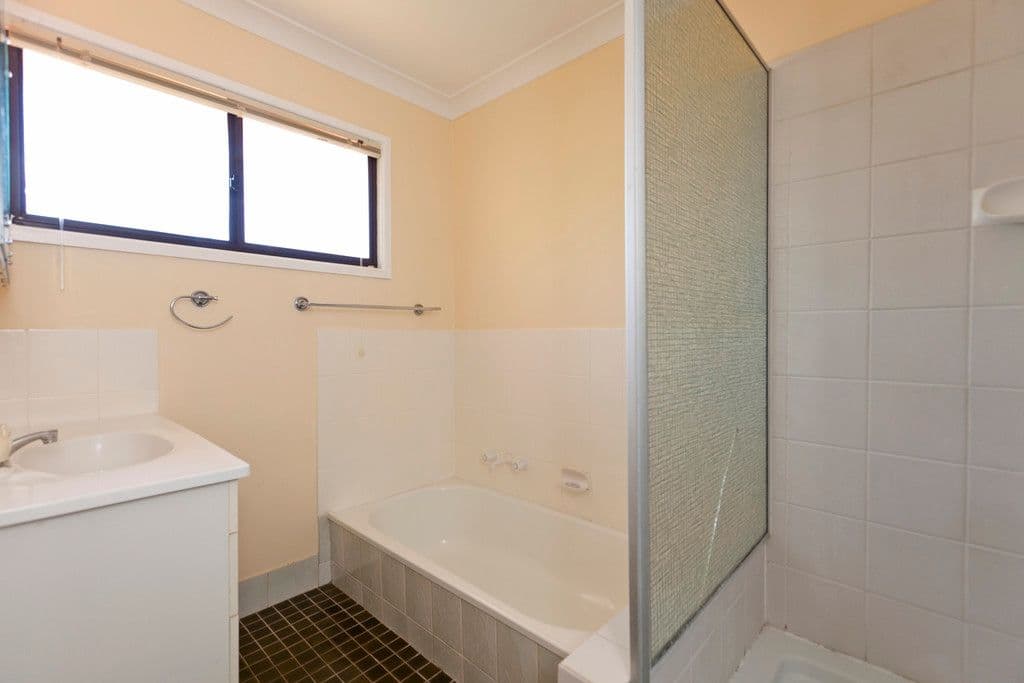 33 Endeavour Street, CAPALABA QLD 4157, Capalaba - Thumbnail 4