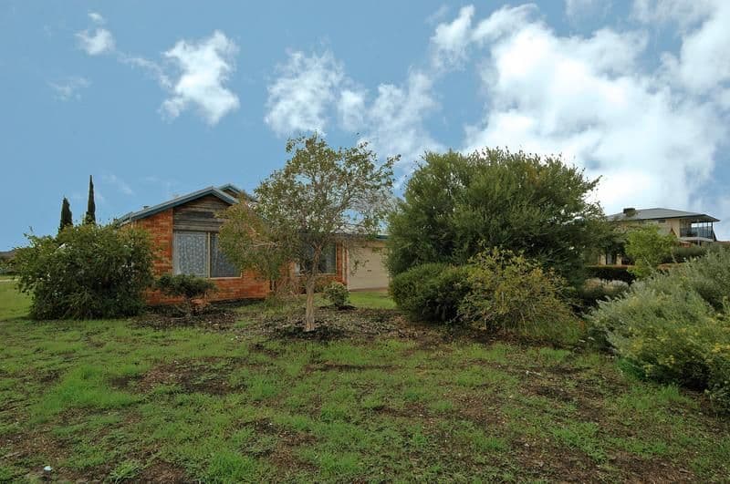 212 Patricia Street, CAVERSHAM WA 6055, Caversham - Thumbnail 4