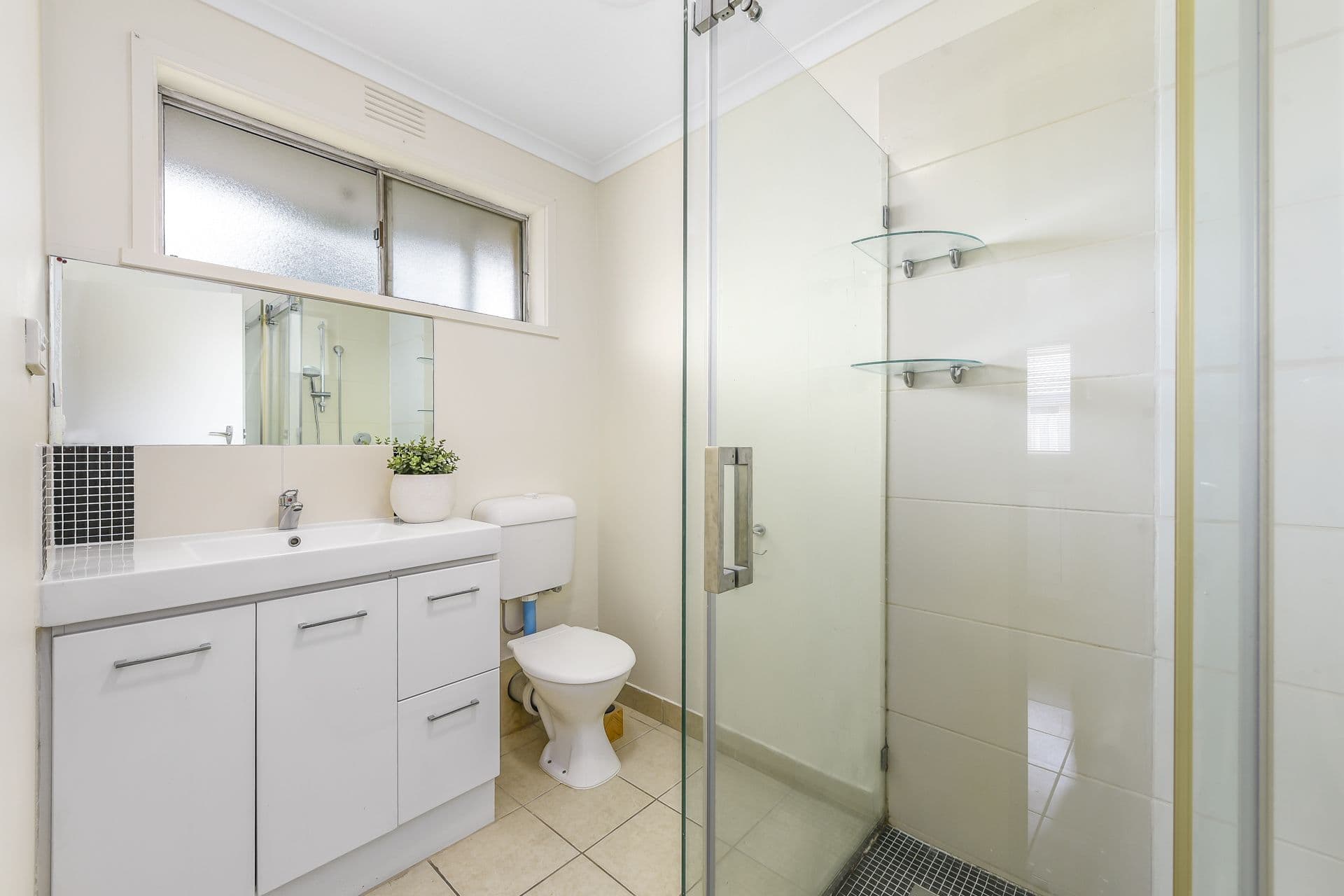 18 Third Avenue, Dandenong North VIC 3175, Dandenong North - Thumbnail 8