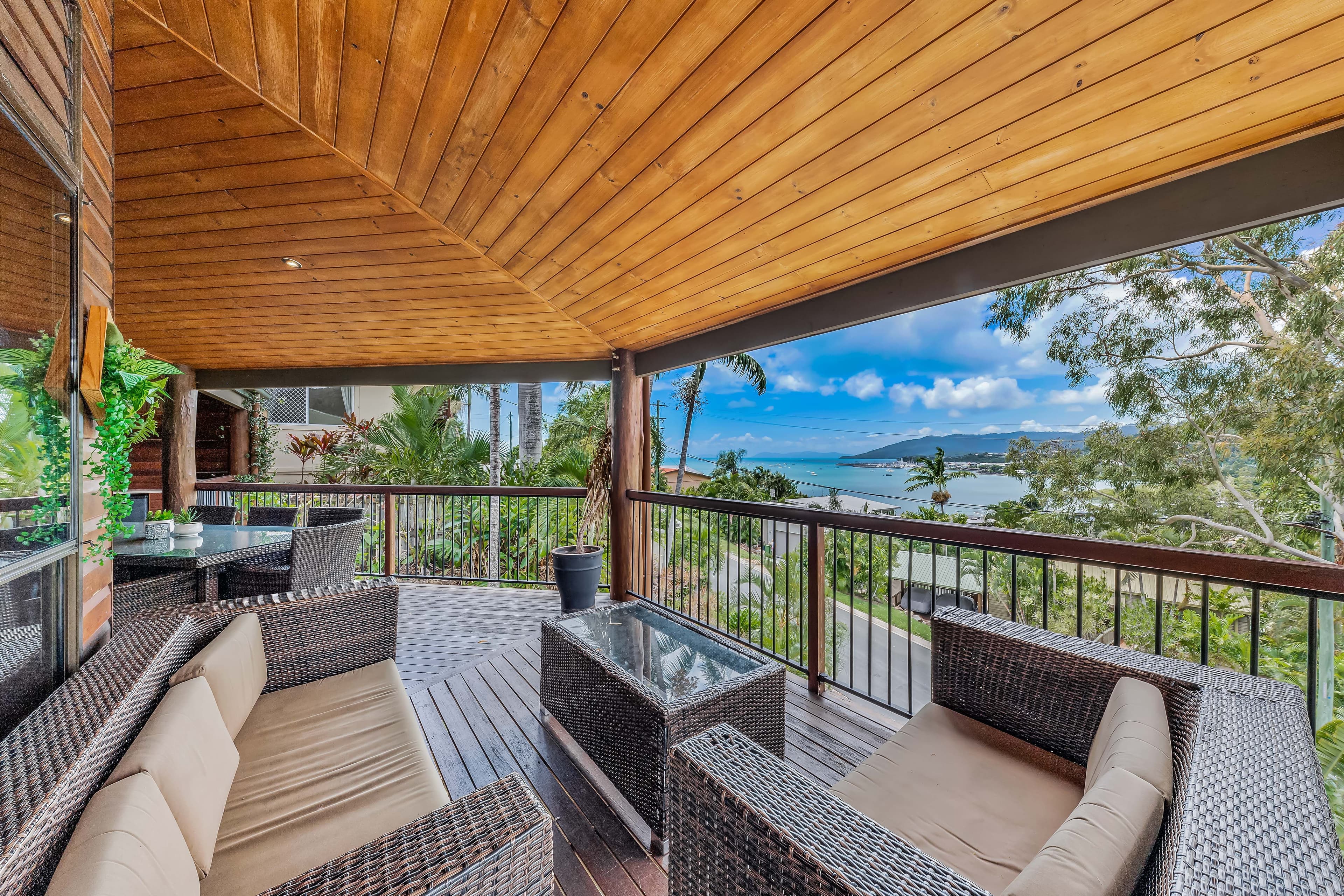 14 Stewart Drive, Cannonvale QLD 4802, Cannonvale - Image 1