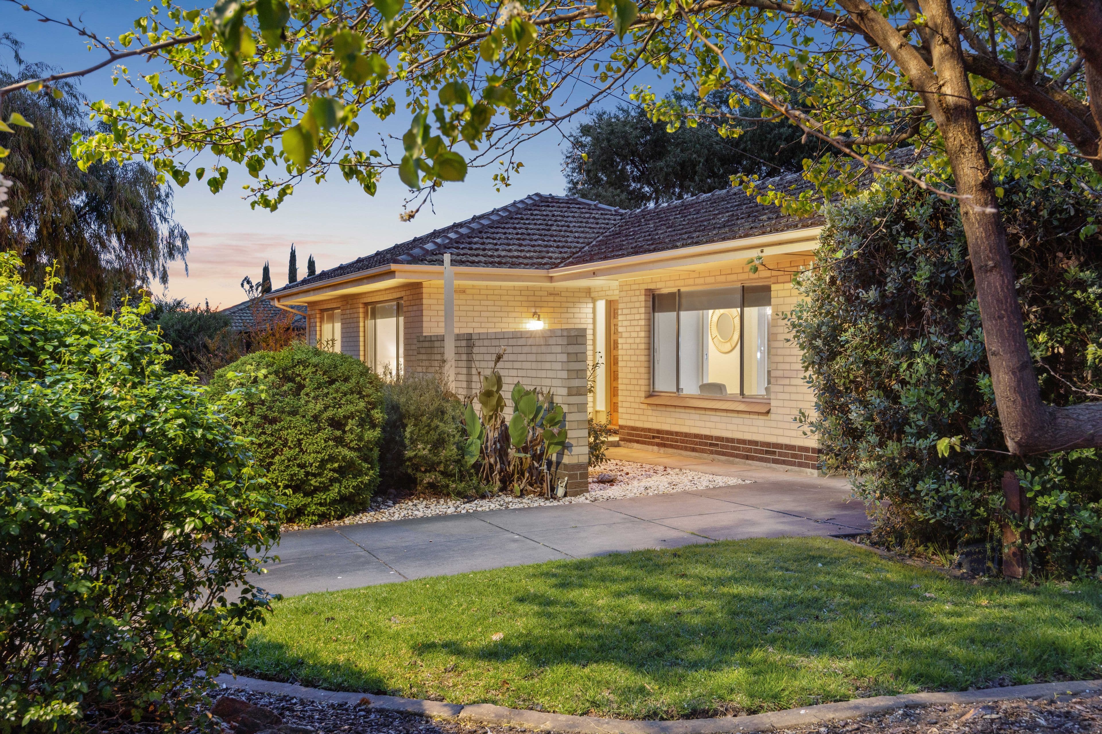 13 Osmond Road, Marion SA 5043, Marion - Thumbnail 2